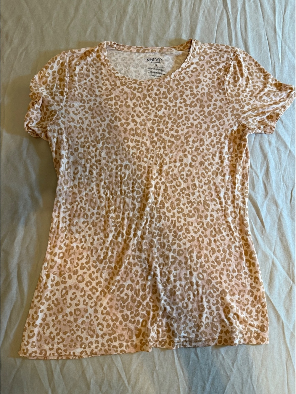 Nine West Essential Women's Small Beige Leopard Print Rayon Spandex T-Shirt